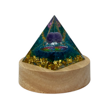 Load image into Gallery viewer, Mystic Romance Orgone Pyramid 68691
